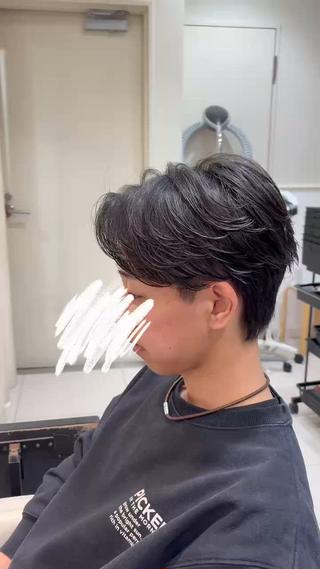 パーマ メンズ センターパート 川島爽楽のヘアスタイル