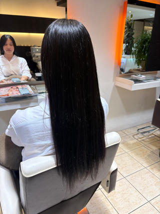 ロング COM'S所属・mayu/藤沢美容師 アシスタントのヘアスタイル