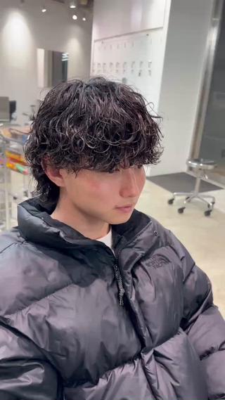 ミディアム カラー パーマ メンズ 冨永 圭人のヘアスタイル