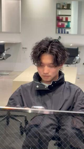 ミディアム カラー パーマ メンズ 冨永 圭人のヘアスタイル