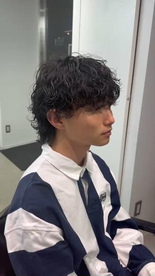 ミディアム カラー パーマ メンズ 冨永 圭人のヘアスタイル