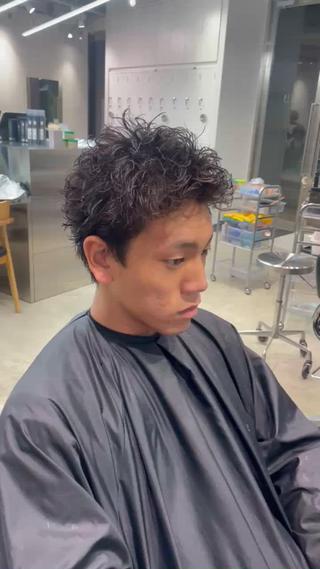 ショート カラー パーマ メンズ 冨永 圭人のヘアスタイル