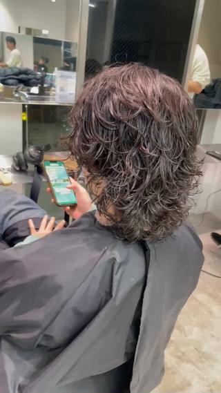 セミロング カラー パーマ メンズ 冨永 圭人のヘアスタイル