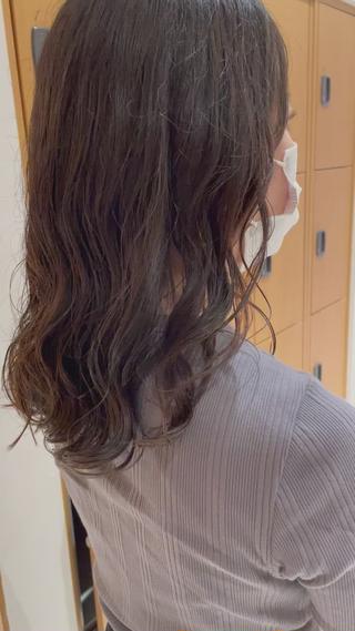 パーマをかければ朝のセットが楽になります！
可愛くなってさらに、毎日の朝の時間を有効に使いませんか 