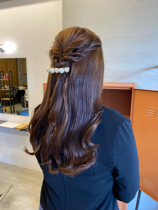 ハーフアップ　お呼ばれヘア　ロング 
