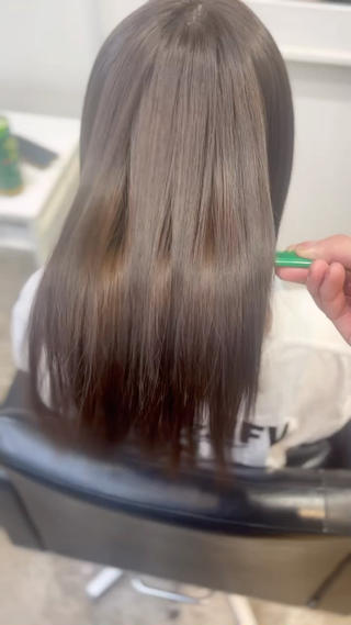 ミディアム 宇佐美佳／美髪 ストレート/縮毛矯正のヘアスタイル