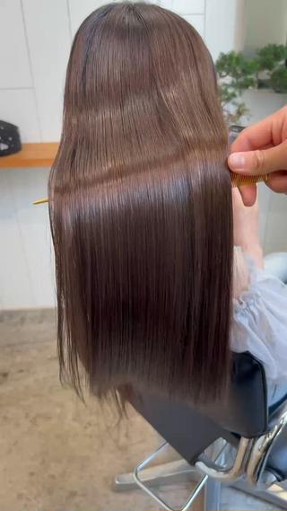 髪の内部までしっかりと栄養を押し込んだ最高級の髪質改善トリートメント。乾かすだけで爆美女。 