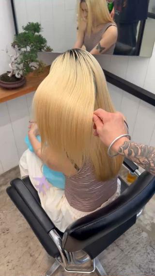 ハイブリーチ毛でも芯のある美髪になります。 