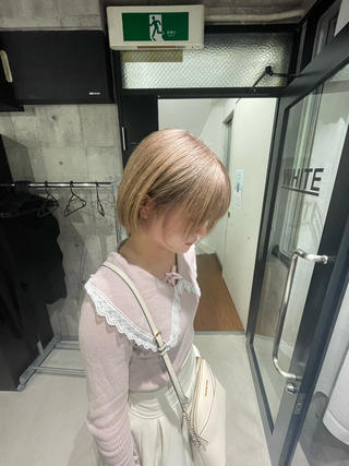 ホワイトベージュ 