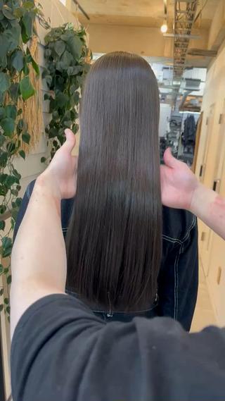 ロング カラー 柔らかいヘアカラー 大成のヘアスタイル