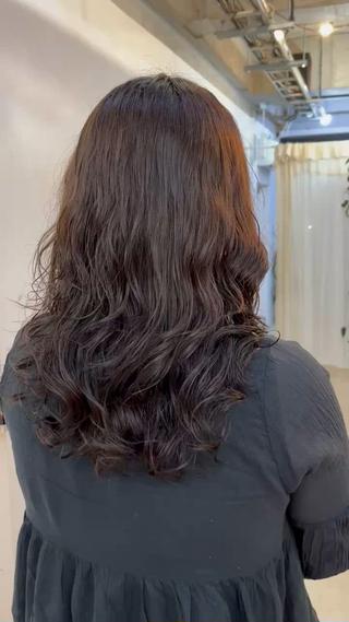 セミロング カラー パーマ 柔らかいヘアカラー 大成のヘアスタイル