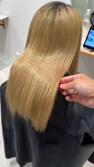 ブリーチをした方に髪質改善ストレートをさせて頂きました！！
100%の仕上がりを目指してしまうと、攻めた薬剤を使わないといけないので、80%を目指し守りながら綺麗にする施術を目指しています！ 