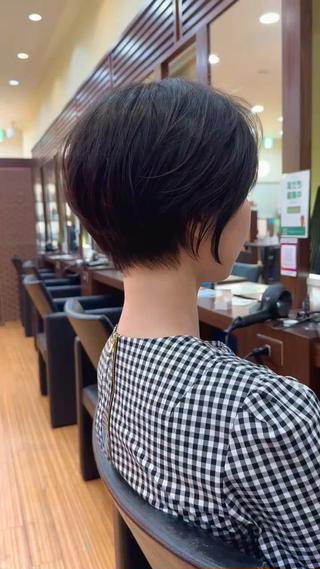 丸みを残しながらも、毛束感、顔周りの似合わせなど全てもこだわったショート 