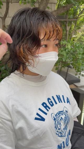 ウェイト高めのウルフに根本からパーマをくるくるっと 