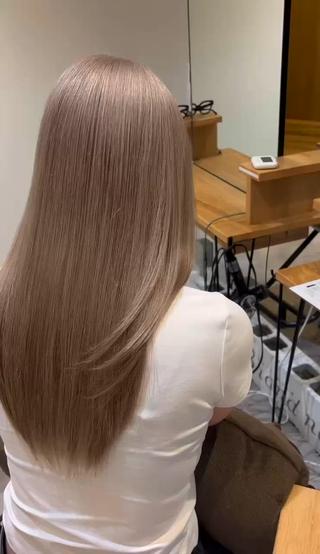 #大阪美容室 #梅田美容室 #梅田サロン #デザインカラー#ミルクティーベージュ #大阪ミルクティーベージュ  #ミルクティーベージュ大阪 #ミルクティーカラー #大阪ミルクティーカラー #ミルクティーカラー大阪 #ミルクティー #大阪ミルクティー  #ミルクティー大阪 #ダブルカラー #ブリーチカラー  #ケアブリーチ #ハイトーン #大阪ハイトーン #ハイトーン大阪 #ハイトーンカラー #大阪ハイトーンカラー #ハイトーンカラー大阪 #ハイトーンベージュ #艶ハイトーン  #艶髪ハイトーン  #艶髪  #艶カラー #秋カラー#韓国ヘア#ワンホン#網紅#網紅ヘア#水光肌 