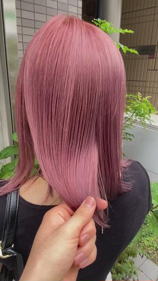 silkypink

※ブリーチ2回〜可能です！

ブリーチしてもこの艶感！
この絶妙な色味がgoodです！

体感したい方は是非！ 