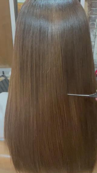 酸熱トリートメントで髪の毛をしっかり補修し、一緒にツヤ髪を目指しませんか？？ 