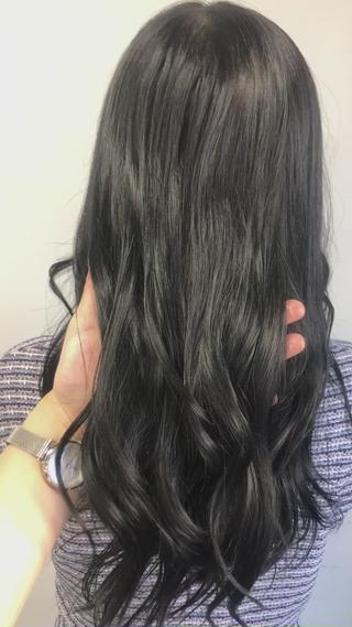 ロング 寒色＆ブリーチ特化 寒色MiOのヘアスタイル