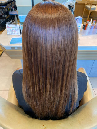 ロング 岡本 梨沙のヘアスタイル