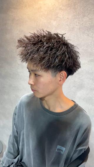 ショート カラー パーマ ヘアアレンジ メンズ 仕上がり満足度No. 1🔥BLUCK🔥のヘアスタイル