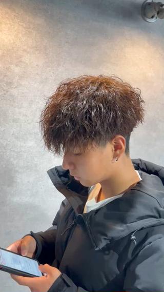 ショート カラー パーマ ヘアアレンジ メンズ 仕上がり満足度No. 1🔥BLUCK🔥のヘアスタイル