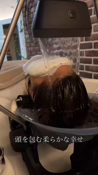 話題の頭浸浴はVOSSOで体験できます

︎こんな方にオススメ
・短時間で癒されたい
・頭皮の汚れ、ニオイが気になる方
・カラー持ちをよくしたい

この機会に是非お試しください 