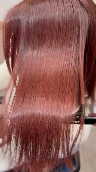 髪質改善してみたいけど、お高いし、なかなかハードルが高そうに思える方

150分未満で理想の艶、サラサラな質感を手にできる機会です
お気軽にご連絡くださいね 