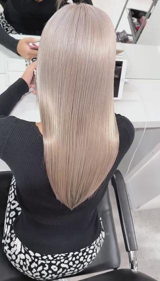 セミロング カラー SALOWIN新宿三丁目EAST6F所属・糸川 伸樹のヘアスタイル