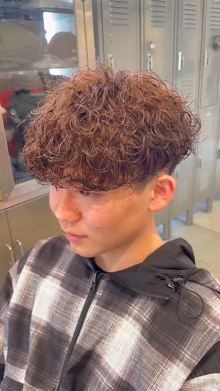 パーマ メンズ fifth神宮前 HIN★T★のヘアスタイル