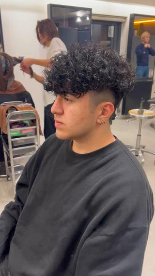 パーマ メンズ fifth神宮前 HIN★T★のヘアスタイル