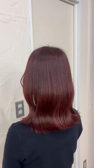 ミディアム 店長🩷艶カラー 🧡💛リサ🫧のヘアスタイル