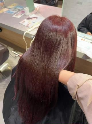 トリートメントでツヤツヤカラー️

ホームケアも大事になってきます 