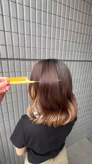 レイヤー✂️ ハイトーン💖モテ髪のヘアスタイル