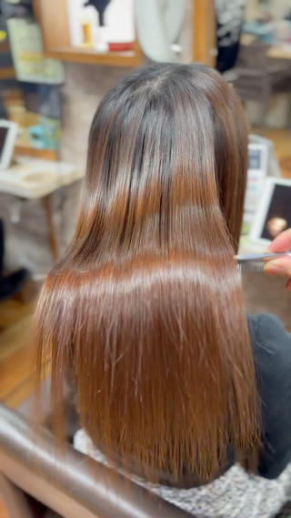 ロング YELLOW CORN 金沢文庫所属・【金沢文庫4分】髪質 改善/縮毛矯正アラタのヘアスタイル