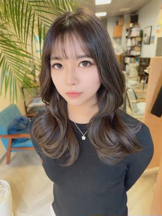 カット・カラー・うるとわトリートメントされたお客様のくびれヘア 