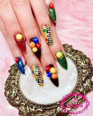 ネイル CROWN プライベートサロンのネイルデザイン