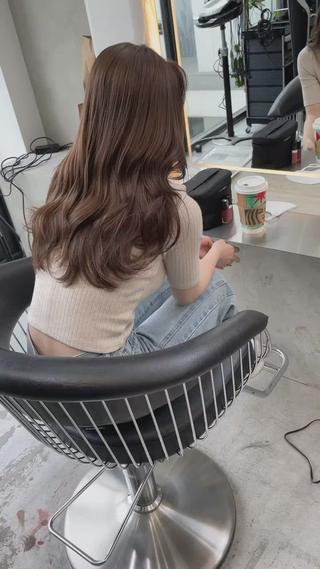 セミロング 山本翔一郎 韓国顔周りレイヤーのヘアスタイル