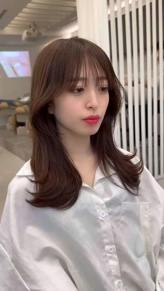 ミディアム ショートヘア くすみカラー、大場猛のヘアスタイル