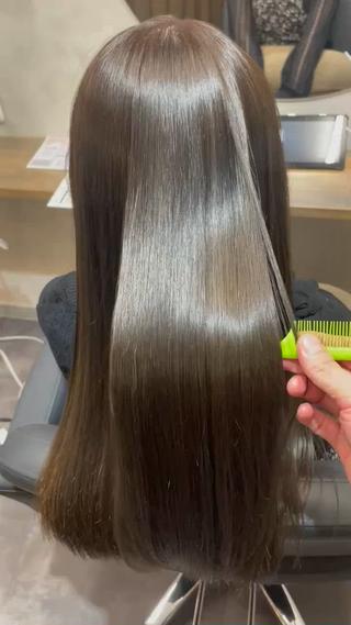ロング 【髪質改善】 【酸性ストレート】のヘアスタイル