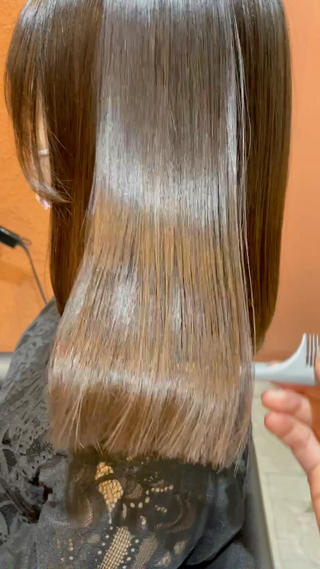 髪質改善ストレートで癖毛とオサラバ 
