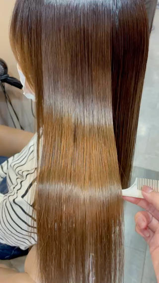 髪質改善ストレート！！梅雨や湿気でポワポワ広がる髪を抑えます！ 