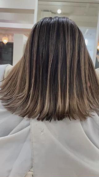 ミディアム カラー ヘアアレンジ 久米 治仁のヘアスタイル