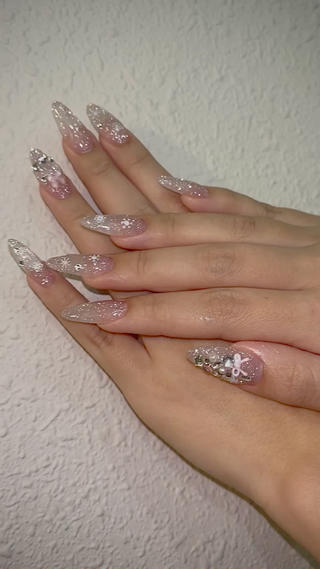 冬に合わせてキラキラネイル 
