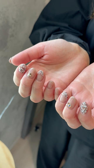 11月12月のシーズンアートです。
クリスマスを意識して作ったけど、もうすでに人気です
リアルなツイードがめちゃかわいいです♡ 