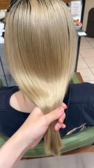 髪質改善リューレントというメニューです！何回もブリーチしている髪の毛でもこんなにつやつやに！！！！！ダメージが気になる方ほんっっっとうにおすすめです！！！！
 