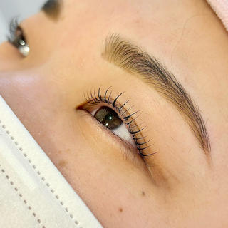 【まつ毛パーマ眉毛ワックス脱毛】
ダブルで目元をキレイに️ 