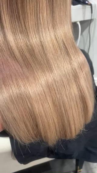 大人気！！ミルクティーベージュ♡

ピンク残留を生かして柔らかい雰囲気のミルクティーベージュに 