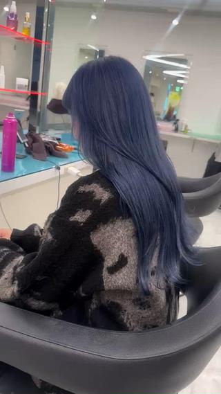 セミロング カラー ヘアアレンジ 🫧原宿艶ワンカラー /ダブルカラー🫧のヘアスタイル