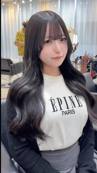 【 𝐺𝑟𝑒𝑦 𝑐𝑜𝑙𝑜𝑟 】

︎︎︎︎︎ 赤み/オレンジ味 が気になる方

︎︎︎︎︎ 今より暗くしたい/トーンは落としたいけど暗すぎるのは嫌だ

︎︎︎︎︎過去にグレージュにして思った以上に真っ黒になった方
是一度お任せ下さい♡

お客様1人1人のお悩み/髪質に合わせて調合しているため、あなただけの特別なスタイルをご提供します 