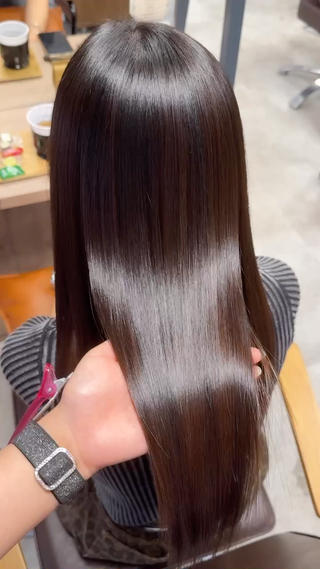 Linkの縮毛矯正
お客様ひとりひとりに合った薬剤を選定してます♫
ぜひお任せください
縮毛矯正の相談やお話のみも受け付けておりますのでお気軽にメッセージください
 